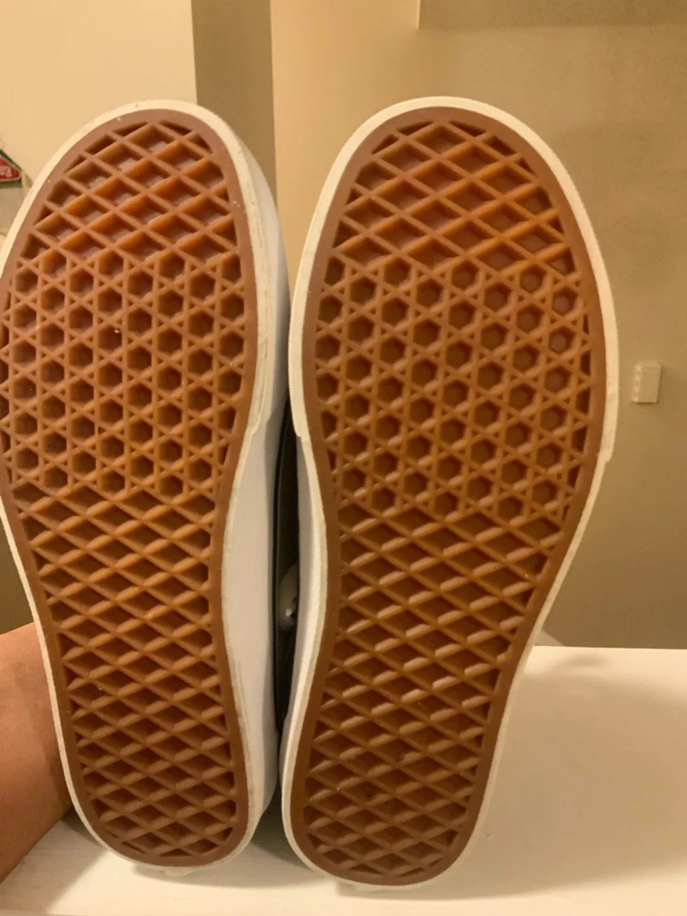 Vans - Picture 3 of 7